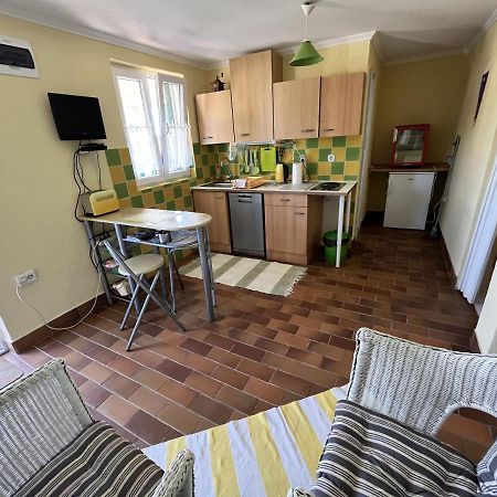 Apartmani Axa 루카박 외부 사진